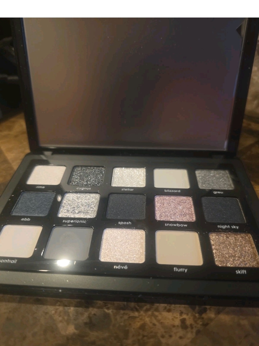 Natasha Denona Xenon Eyeshadow Palette - Black Speckled Case - Picture 4 of 5